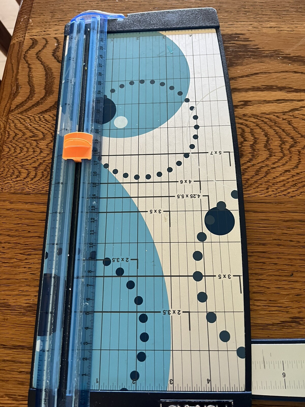 FISKARS Desktop Cutting Board Paper Rotary Cutter 12" TableTop with 6