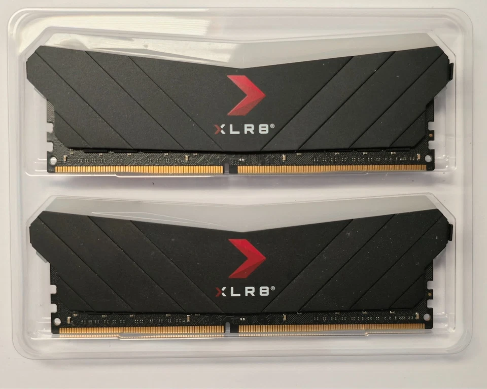 PNY XLR8 RGB 32GB (2x16GB) DDR4 3200MHz PC4-25600-CL16 16GF2X08QFHH36-135-K1-RGB - Image 3 of 4