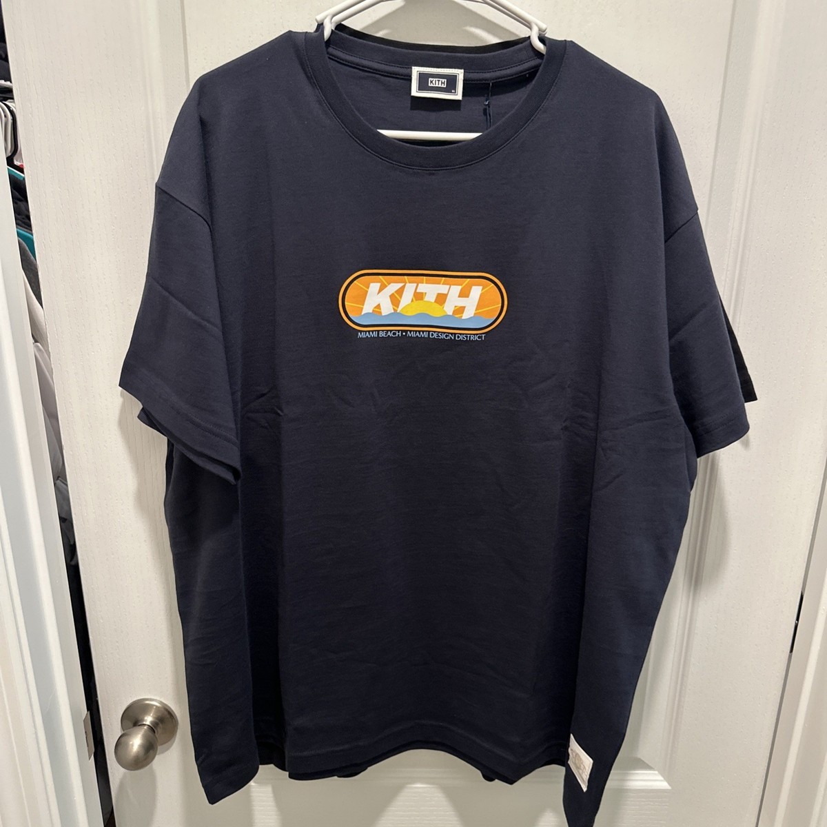 Kith Miami Design District / Miami Beach Tee Blue XL ( New With 