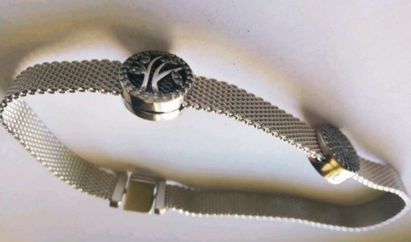 Nueva Pulsera de Plata 925 con dos charms