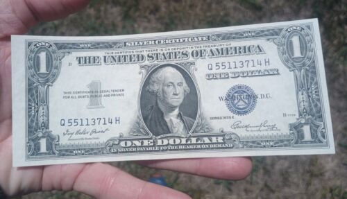 1935 One Dollar Bill Series E Silver Certificate Very Good Condition - Picture 2 of 6