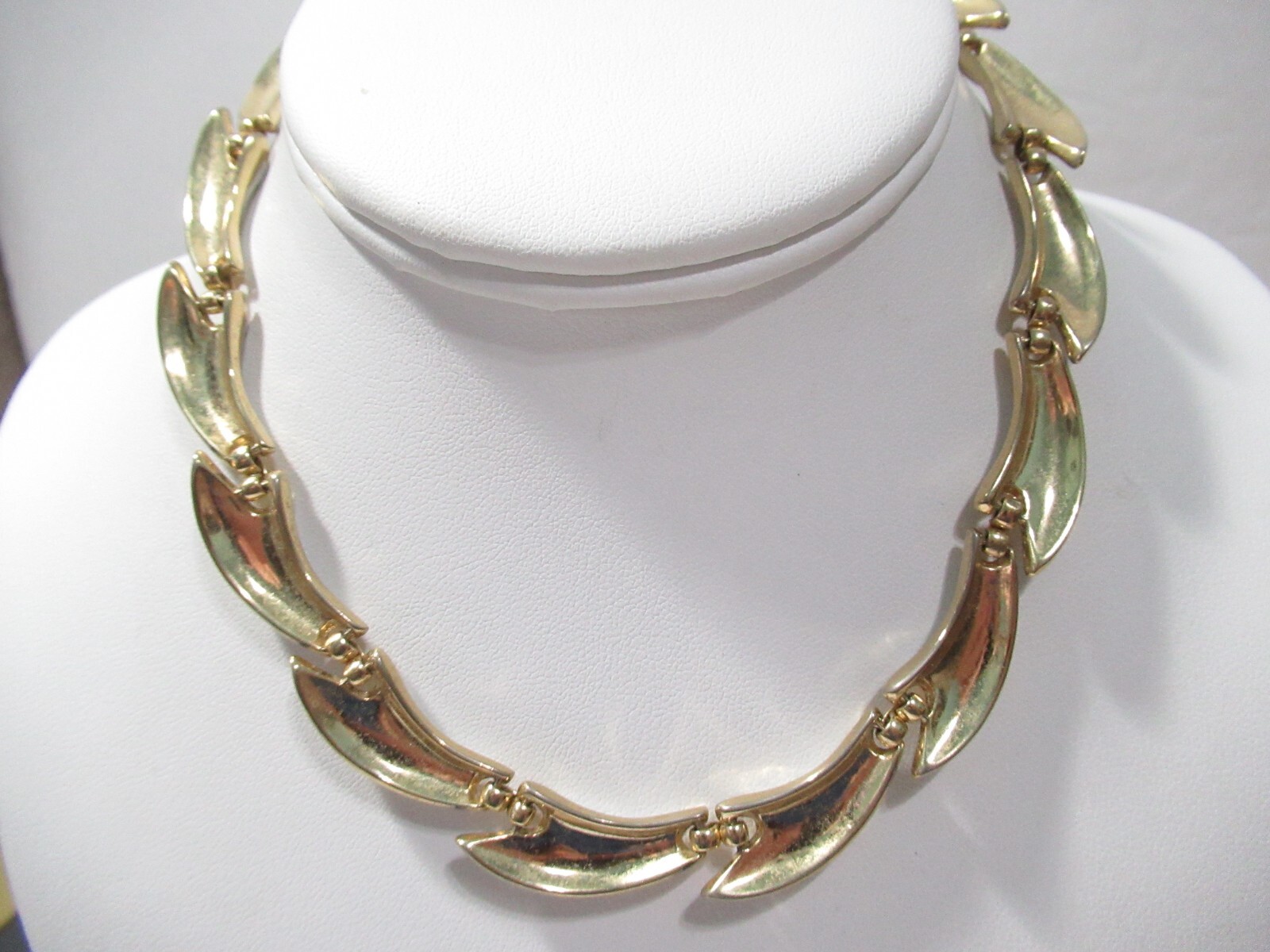 CROWN TRIFARI WHITE ENAMEL CHOKER NECKLACE VINTAGE SI… Gem