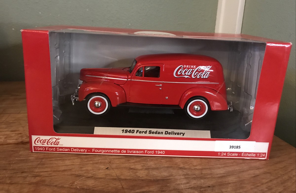 Coca-Cola 1940 Ford Sedan Delivery ミニカー Coca Cola Ford 1940 Sedan Delivery 1:24 Diecast Collectible