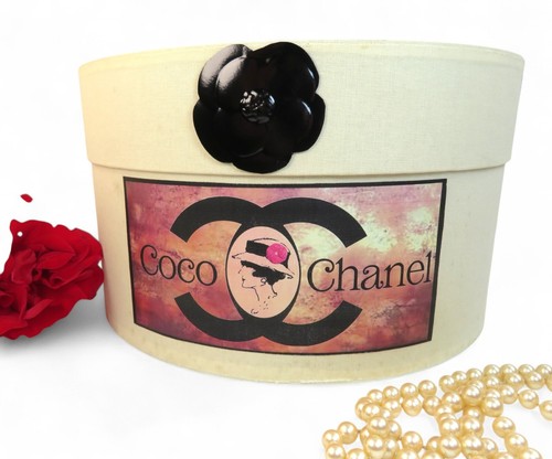 Boite à Chapeaux Vintage customisée sur le thème Chanel - Picture 2 of 10