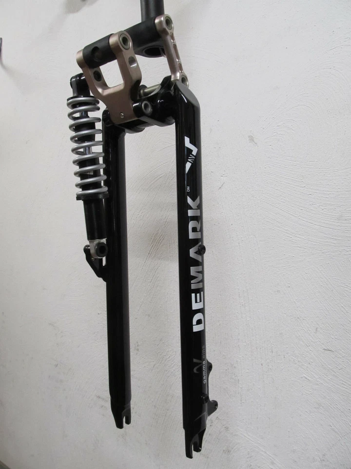 Demark Gamma Uno Forcella A Molla Parallelogramma Nuova Nera Trekking 28" - Immagine 3 di 4