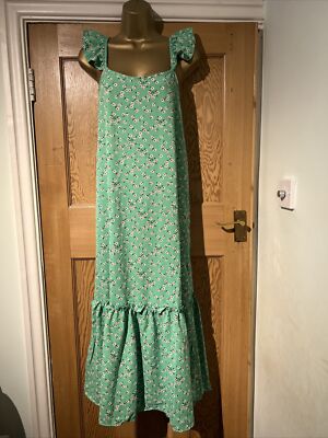slim fit dress slacks Green Floral Kimono Wrap Dress With Dip Hem main image 1