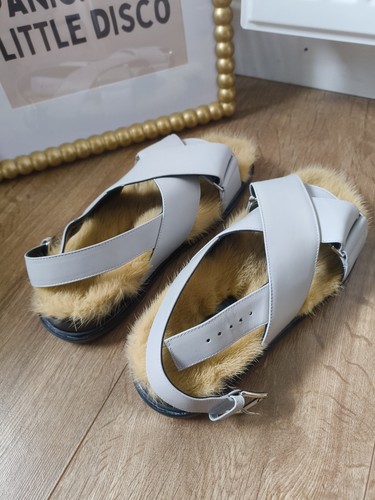 Marni Fusbett Chunky Crisscross Leather Flat Strap Fur Sandals 41 IT / 8 UK NEW - Picture 4 of 11