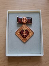 DDR Medallie Aktivist der sozialistischen Arbeit, Ehrenabzeichen