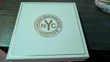 Bond No 9 Grand Bon Bon Box. 30 7ml samples. 210 ml Total. See description.