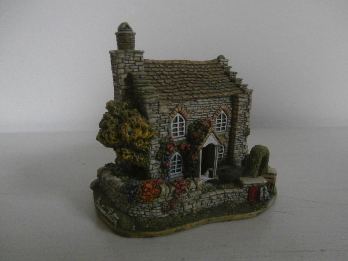 LILLIPUT LANE 'THE WORLD OF BEATRIX POTTER' ROSE CASTLE