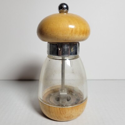 William Bounds Wood Acrylic Pepper Mill Retro Chrome Accent 6''