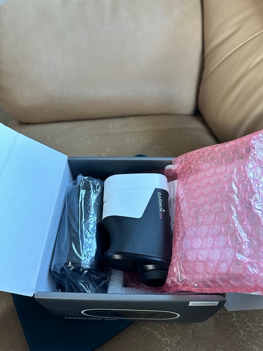 Garmin Approach Z82 Laser Rangefinder Golf GPS 010-02260-00 for