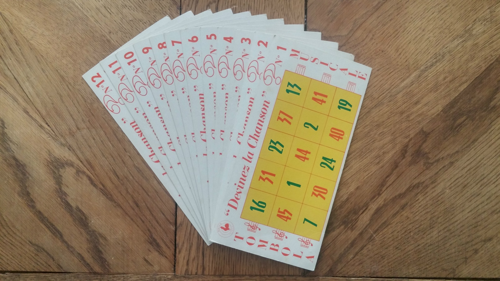Jeu Vintage Devinez La Chanson ? - Tombola Musicale - Rare Et Introuvable - Occasion
