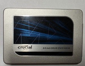 Crucial MX300 750GB, 93% lt. SMART,  2.5 Zoll SATA II interne SSD