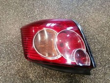 TOYOTA AVENSIS T25 Rücklicht hinten rechts 2.20 Diesel 110kw 2007 33847147