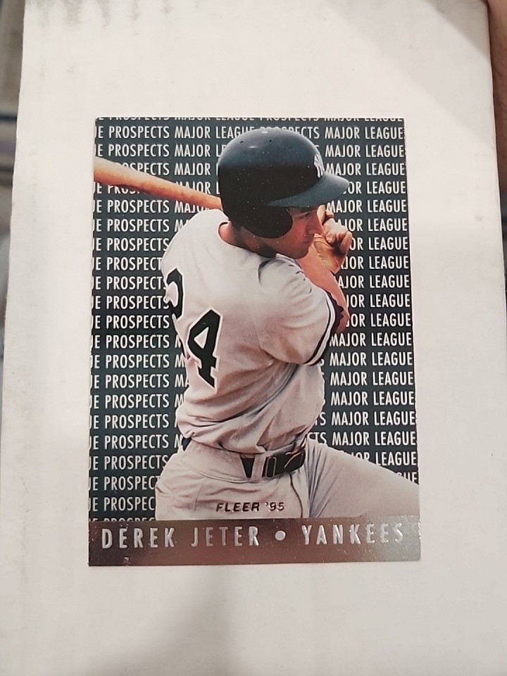 1995 Fleer Major League Prospects #7 of 10 Derek Jeter New York Yankees RC