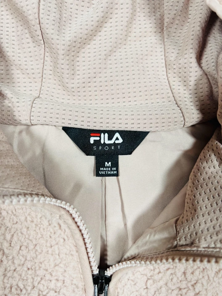 Chaqueta deportiva Fila para mujer mediana rosa imitación piel Sherpa con capucha cremallera completa bolsillo cálida Foto 3 de 4