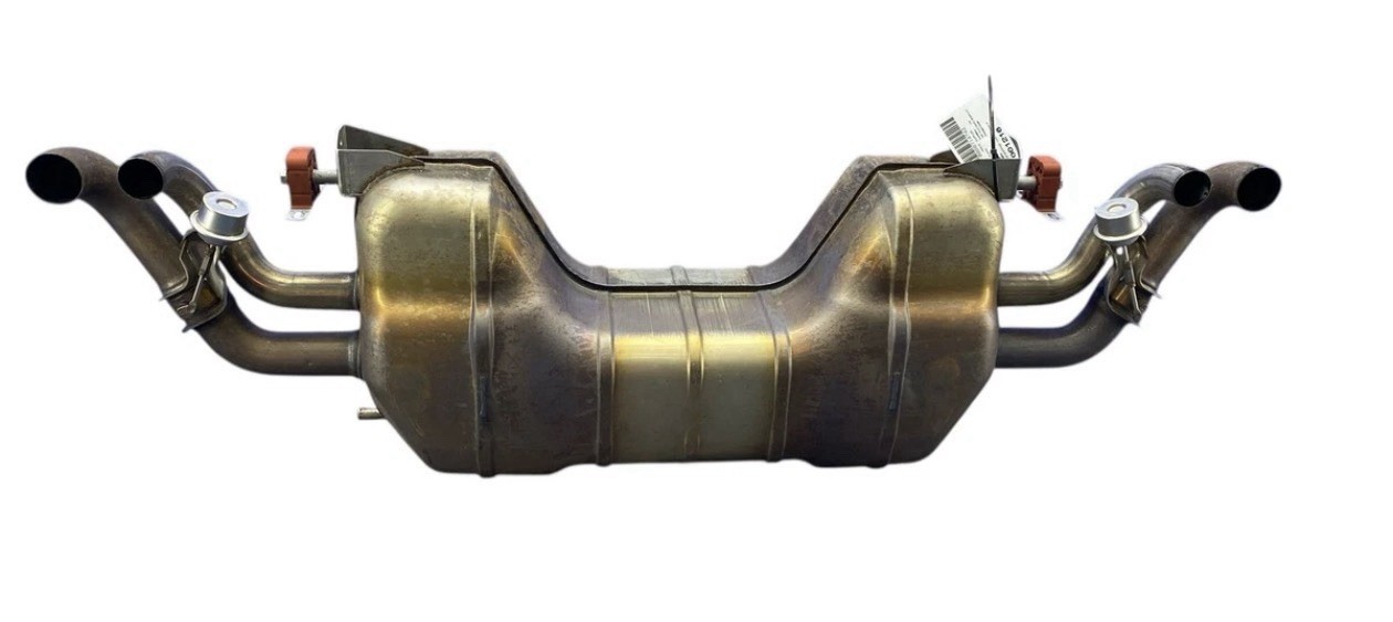 Audi R8 V10 2011 OEM Exhaust MUST GO