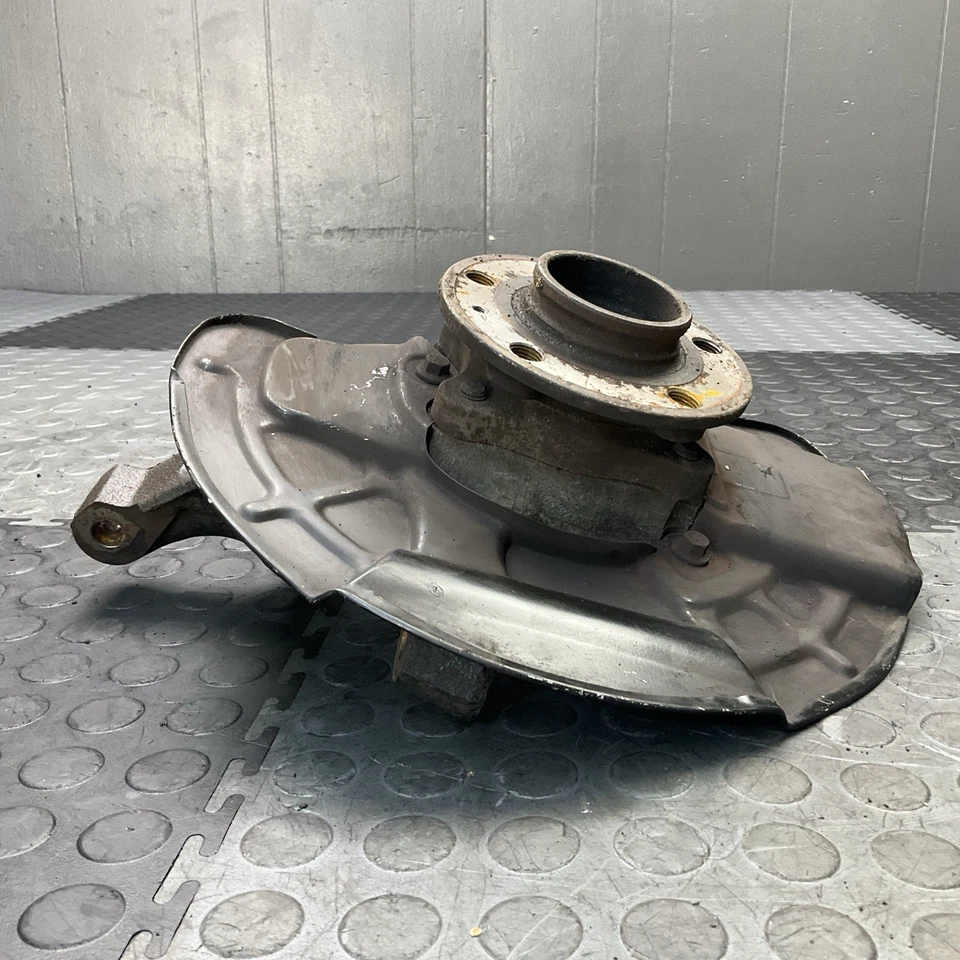 Conjunto de buje de nudillo volante delantero derecho Volvo XC90 2007-2014 FABRICANTE DE EQUIPOS ORIGINALES Foto 4 de 4