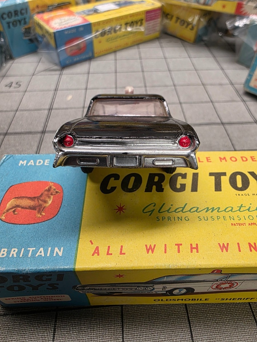 Vintage Corgi Toys Oldsmobile Super 88 Sheriff Car 237 w/ Original