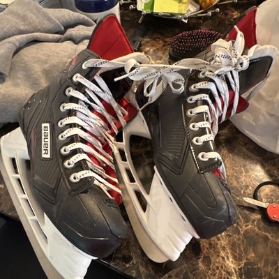 Bauer Vapor Ice Hockey Skates Black/Red/White Lace-Up Pair for Ice Hockey
