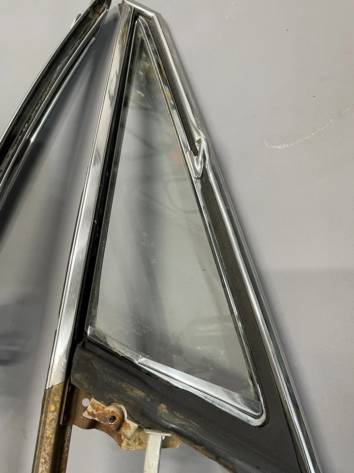 1965-1968 Impala Cadillac Fleetwood Buick Electra 4 Door Vent Window Glass Frame - Image 3 of 4