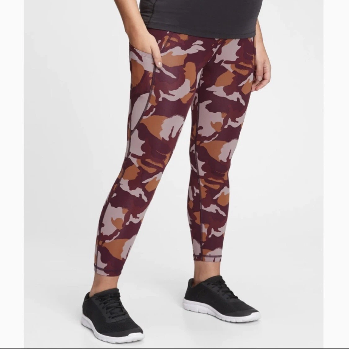 NWT Gap Fit Maternity Leggings 7/8 Length Violet Camo Print With Pockets  XXL