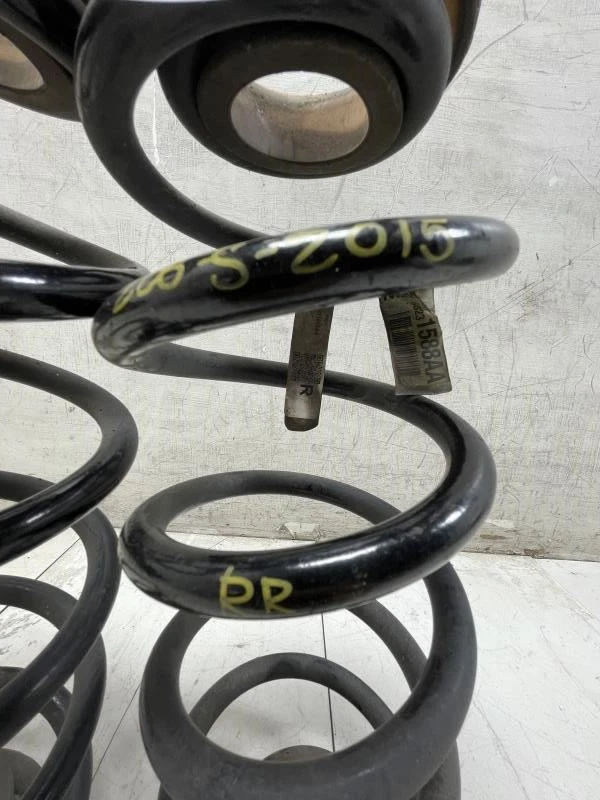 Chrysler 200 S 2015 muelles helicoidales traseros OEM+ Foto 4 de 4