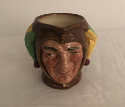 EIN SCHÖNER FRÜHER ORIGINAL ROYAL DOULTON kleiner NARRENKRUG