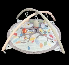 Skip Hop Treetop Friends Baby Activity Gym Play Mat with Hanging Toys