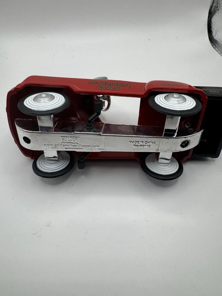 Golden Wheel Die Cast Miniature 1:10 Golden Gas Pedal Car - Image 3 of 4