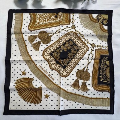 HERMES POSTE ET CAVALERIE Schal Petit Carre Seide weiß schwarz authentisch