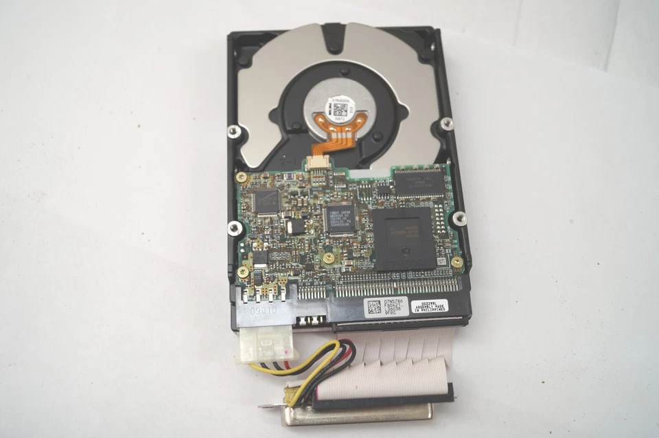 IBM DeskStar Model DTLA-307045 46.1 GB Hard Drive Part No. 07N5216 E121 - Image 4 of 4