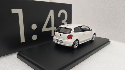 Volkswagen VW Polo MK5 (6R) 3-Door 2009 Candy White 1:43 Schuco
