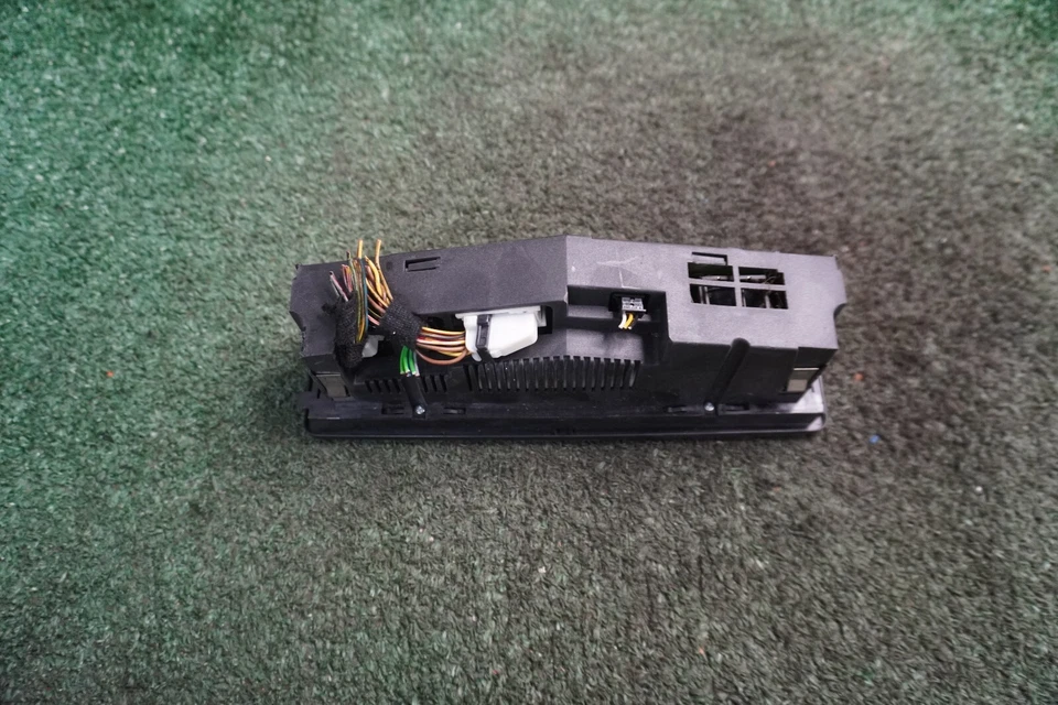 2003 2004 年 2005 年宝马 330Ci 温度交流控制面板原始设备制造商 6931602 — 第 4/4 张图片