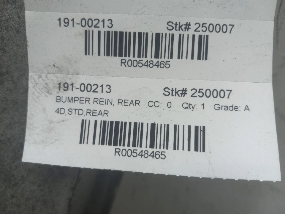 REFUERZO PARACHOQUES TRASERO LEXUS LS400 95 96 97 Foto 3 de 4