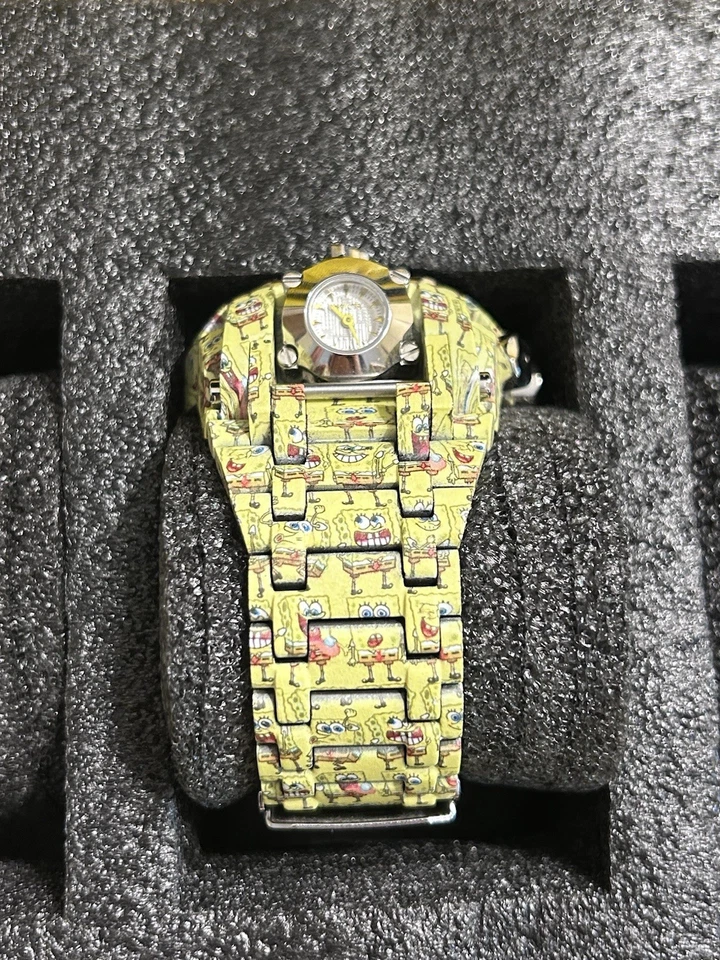 Reloj Invicta Bolt Zeus Bob Esponja Pantalones Cuadrados Edición Limitada 0224/3000 Foto 3 de 4