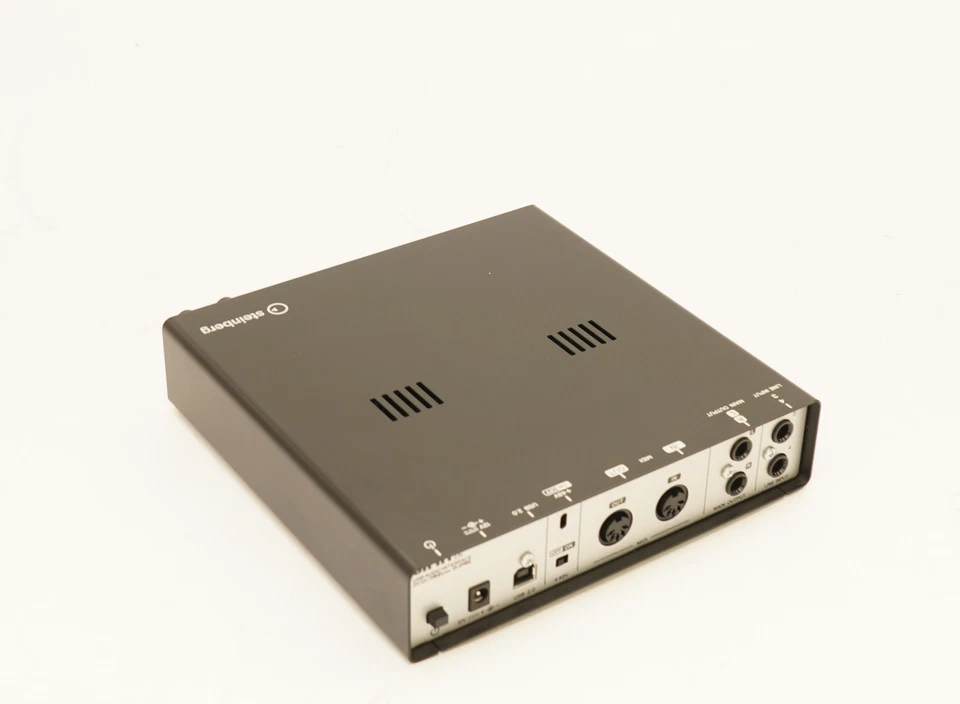 Steinberg UR-RT2 USB Audio Interface with Transformers - Image 3 of 4
