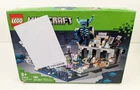 LEGO 21246 Minecraft: The Deep Dark Battle Damaged Box NEW & SEALED