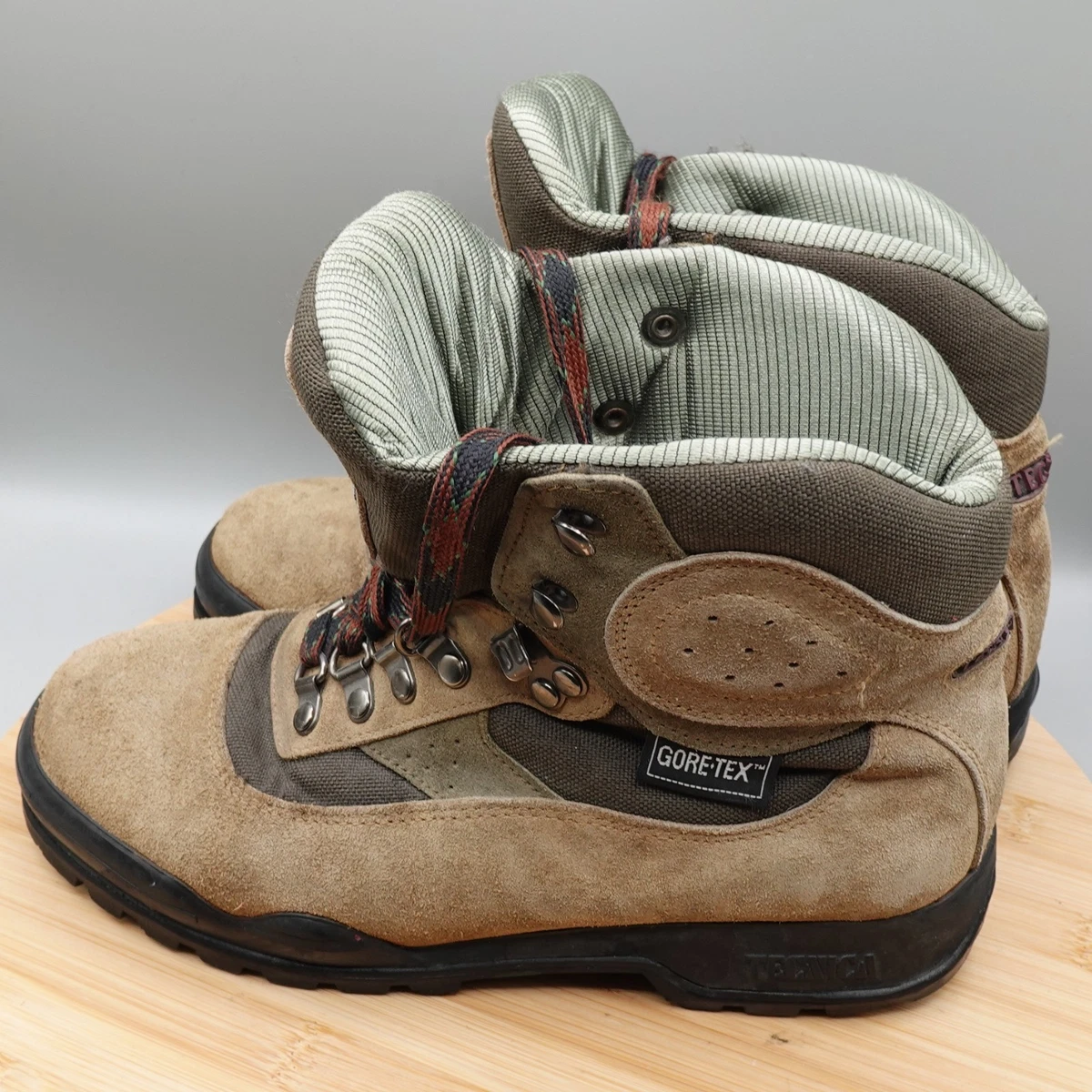 Tecnica Tan Suede Boots with Warm Lining Vintage Tecnica Native American style apres ski/snow boots  main image 3