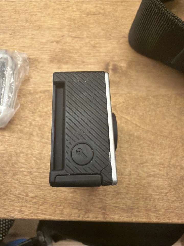 Go Pro Hero 4 Silver Working With Accessories (waterproof case, Mounts, Lenses) - Image 2 of 2