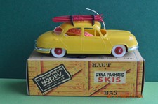 Modèle Réduit Panhard F65 1964 Postes PTT - Échelle 1/43 - Universal Hobbies - Neuf En Boîte