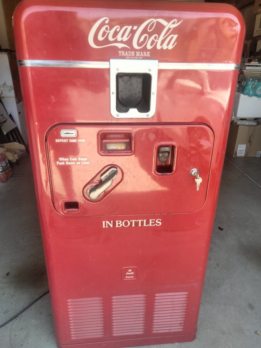 Vintage 1950s Vendorlator V. M. C. 33 Coke Machine | eBay