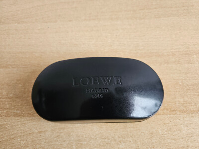 Loewe Brillenbox Etui in schwarz mit Putztuch *NEU*