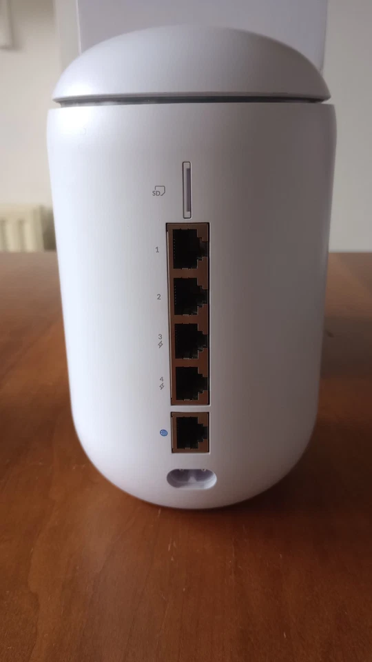 Ubiquiti UniFi Dream Router UDR All-in-One WiFi 6 Router - Image 4 of 4