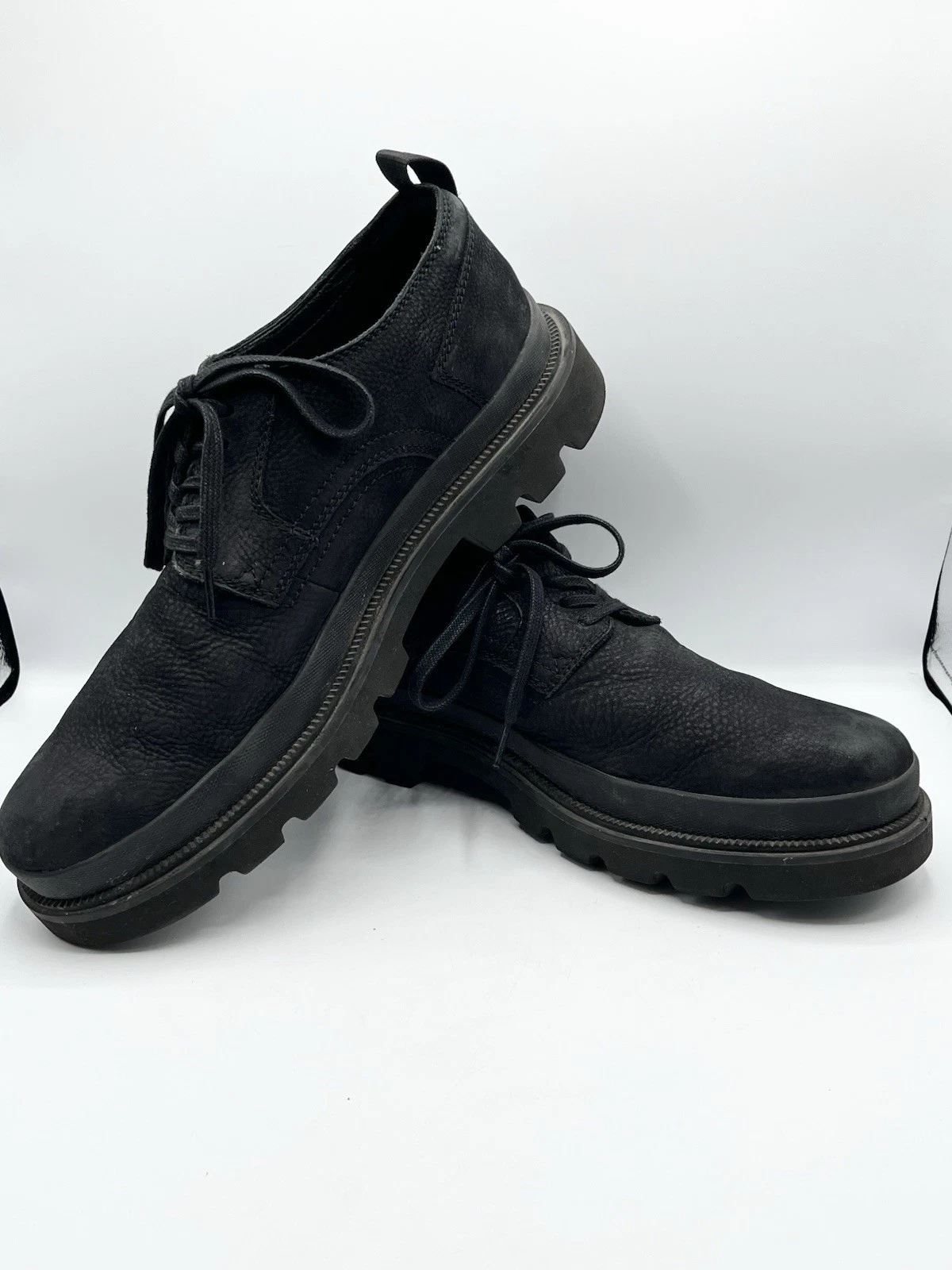 Scarpe Clarks Signature da uomo in camoscio da passeggio outdoor UK 12 G contorno ammortizzato