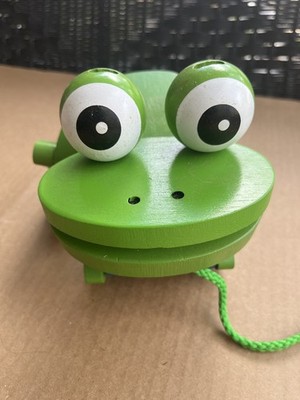Melissa & Doug Frolicking Frog Pull Toy Solid Wood Eyes Bounces Bobs Jiggle 7''