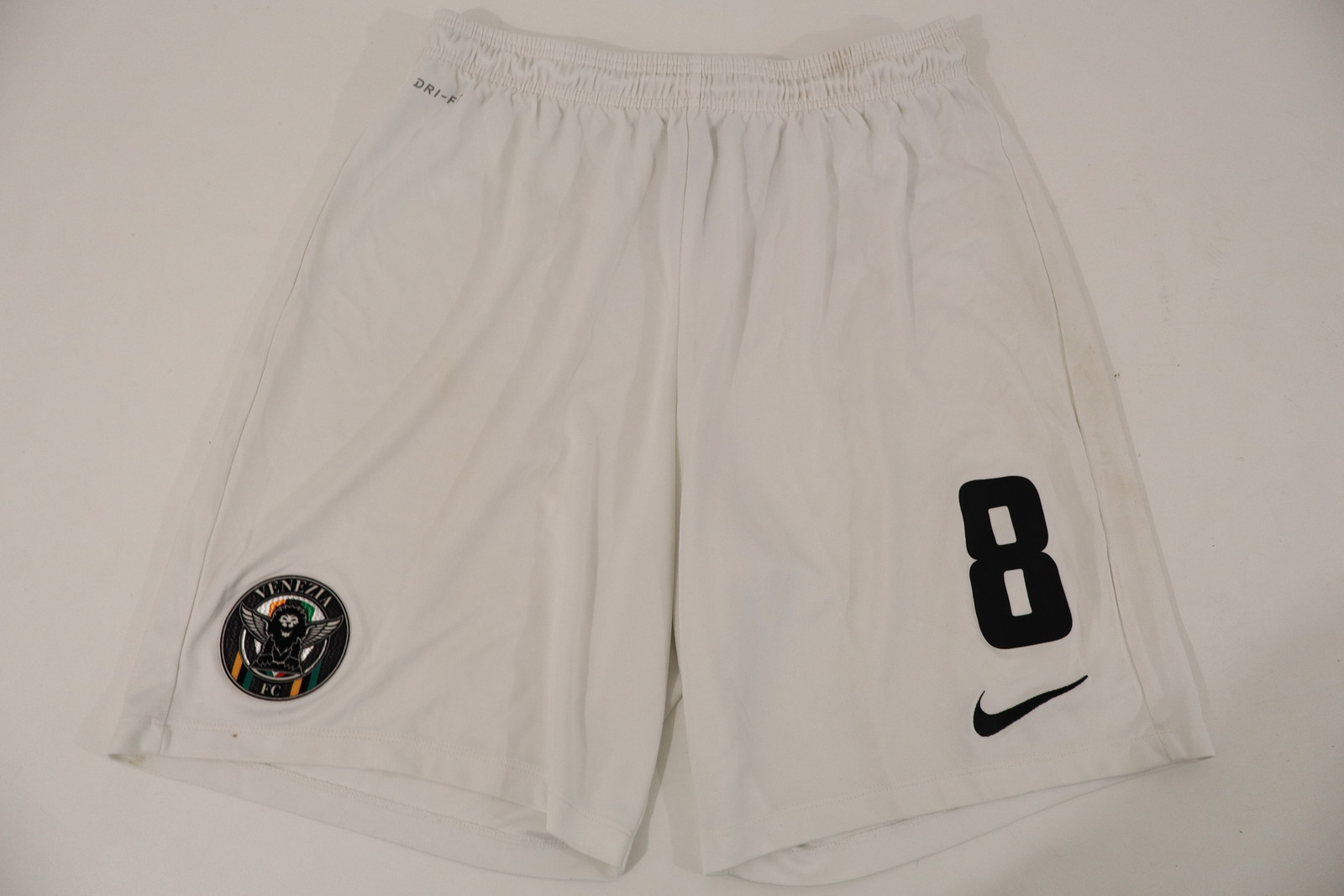 Venezia FC Matchworn Nike Dri-Fit Shorts #8 White XL