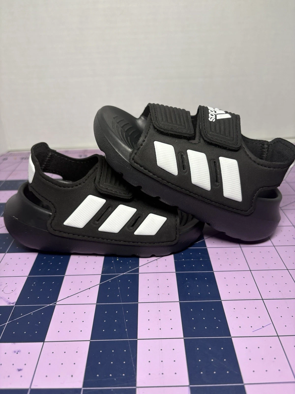 SANDALI ADIDAS ALTASWIM 2.0 BAMBINO TAGLIA 5K nero bianco nuovi con scatola