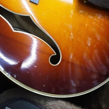 Eastman AR-805CE Sunburst Archtop Hollow Body